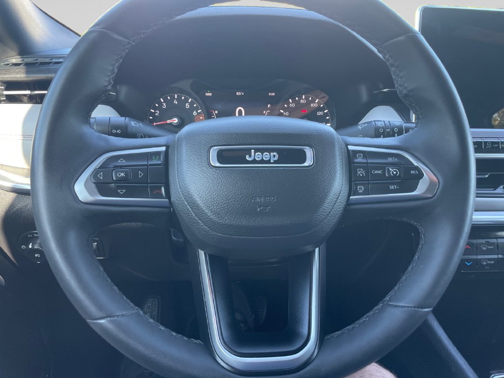 Certified 2023 Jeep Compass Limited w/ Sun and Sound Group AWD/4WD image 25