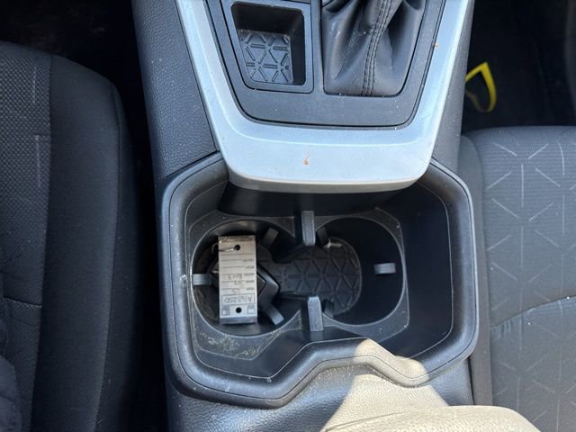 Used 2025 Toyota RAV4 XLE image 19