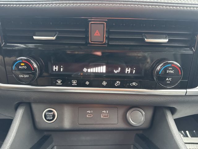 Used 2022 Nissan Rogue SV AWD/4WD image 23