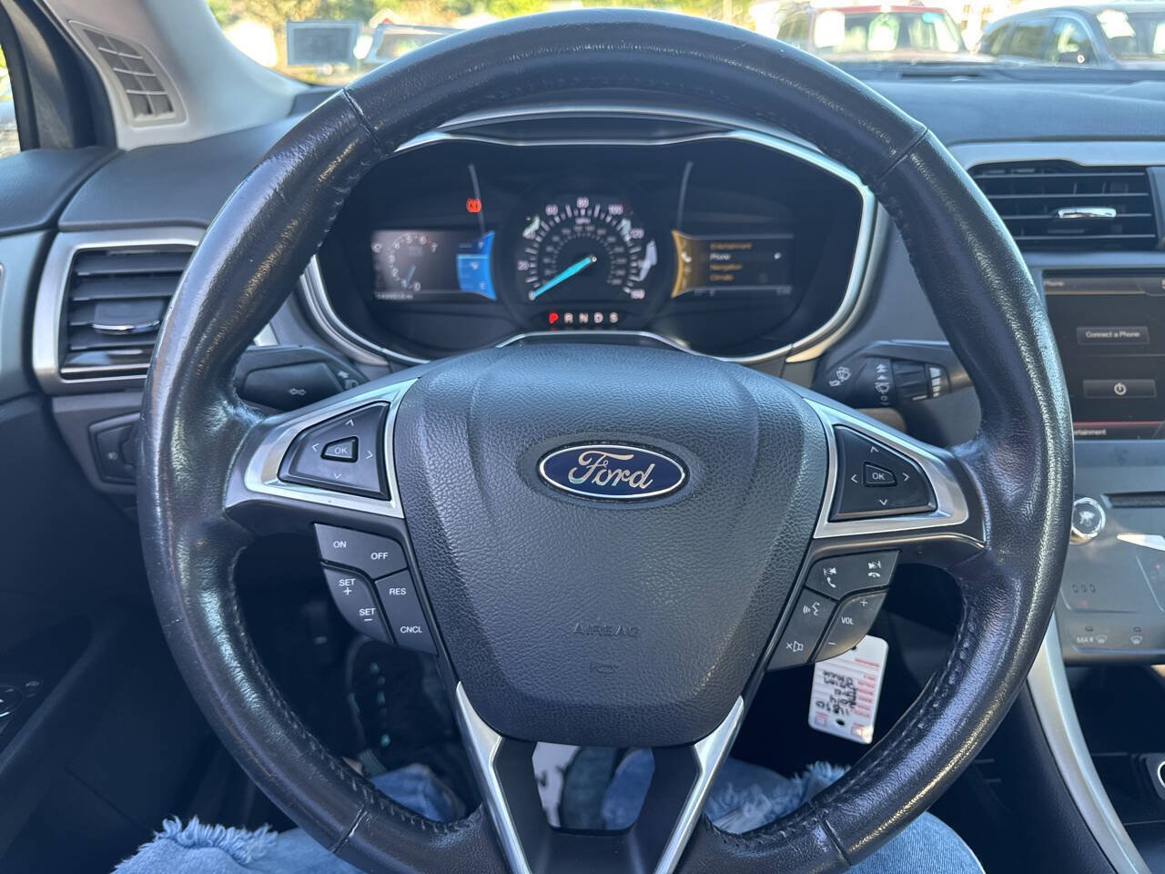 Used 2014 Ford Fusion SE w/ Equipment Group 202A FWD image 21