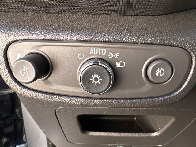 Used 2022 Chevrolet TrailBlazer RS w/ Technology Package image 25