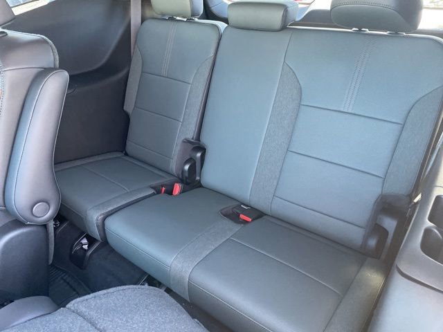 Used 2025 GMC Acadia AT4 w/ LPO, Floor Liner Package image 6