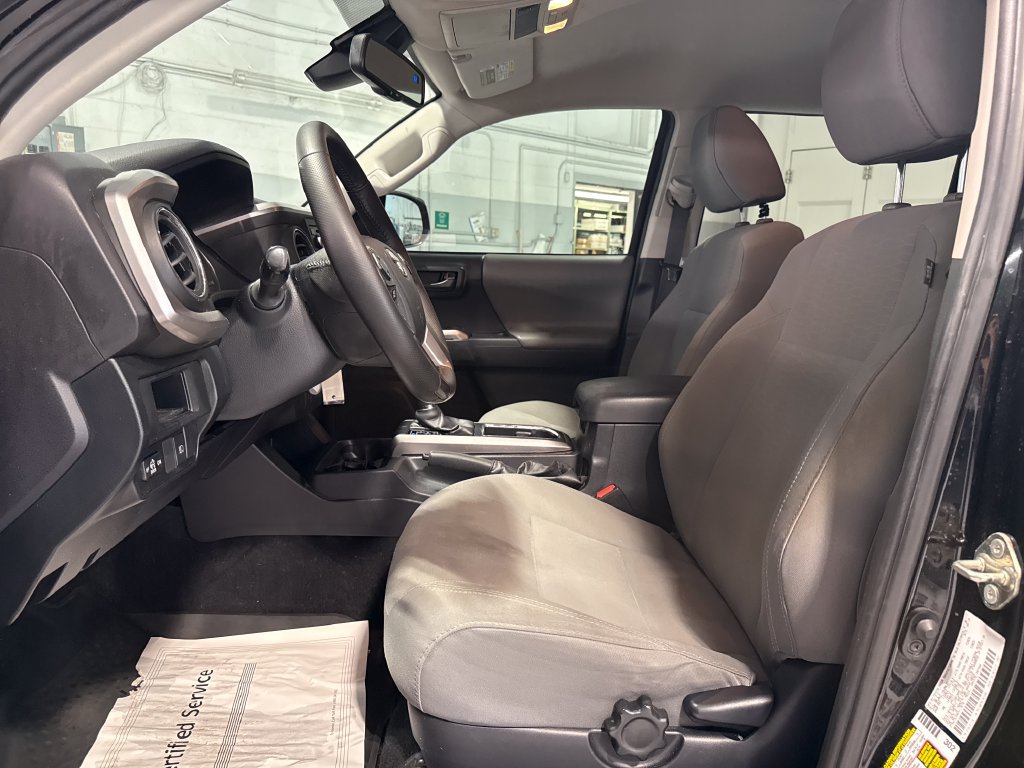Used 2019 Toyota Tacoma SR5 RWD image 24