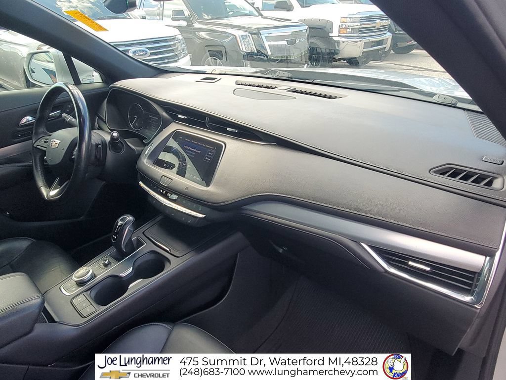 Certified 2019 Cadillac XT4 Premium Luxury FWD image 29