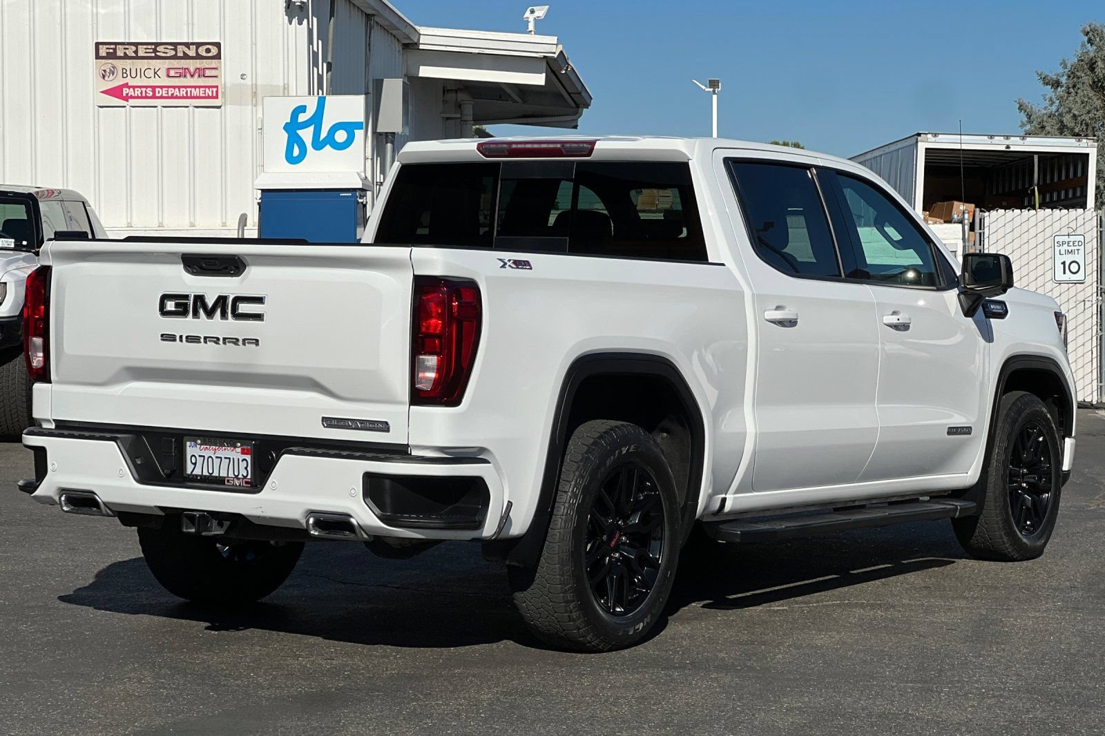Used 2023 GMC Sierra 1500 Elevation w/ Elevation Premium Package AWD/4WD image 4