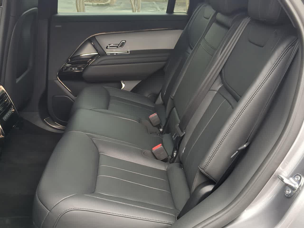 Certified 2025 Land Rover Range Rover Sport SE AWD/4WD image 20