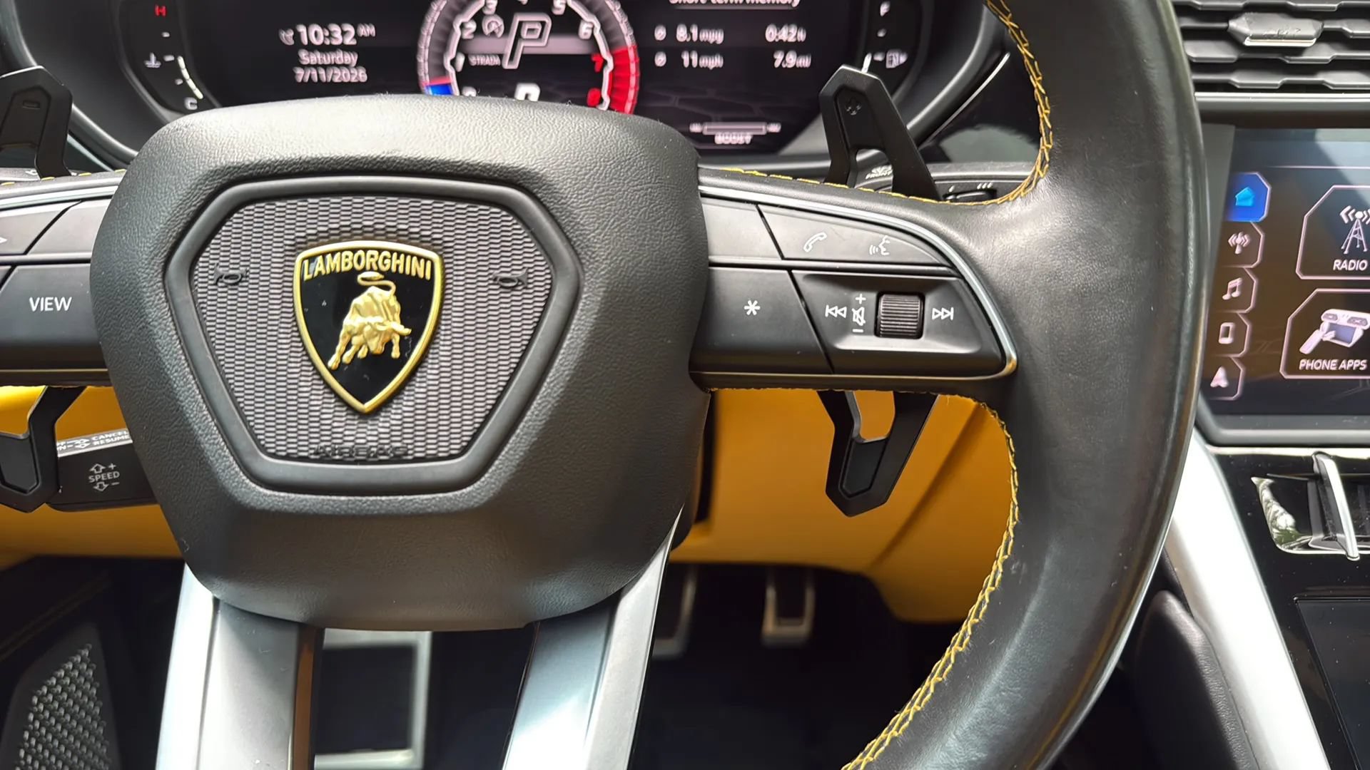 Used 2019 Lamborghini Urus AWD/4WD image 33