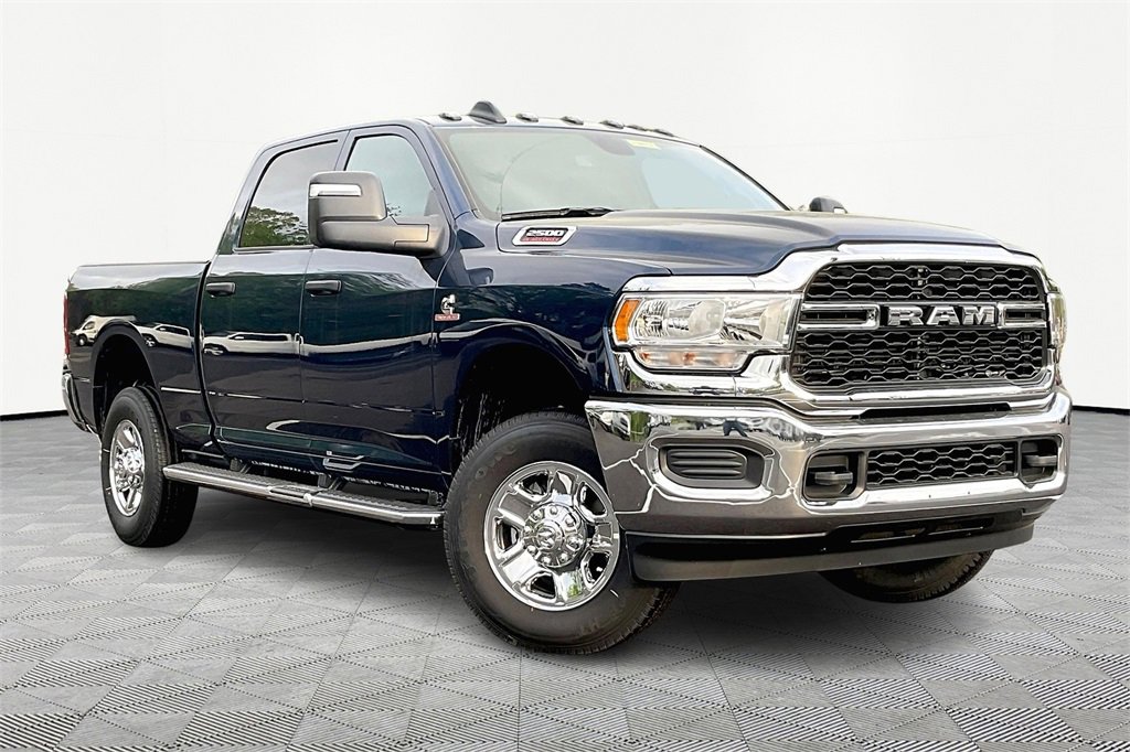 New 2024 RAM 2500 Tradesman w/ Chrome Appearance Group