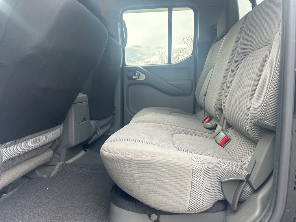 Used 2017 Nissan Frontier SV w/ SV Value Truck Package image 5