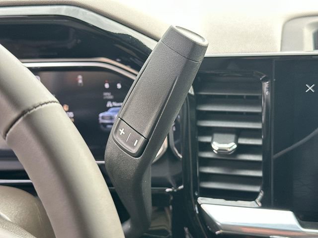 Used 2026 GMC Sierra 1500 SLT RWD image 15