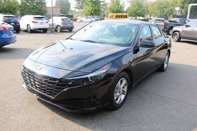 Used 2022 Hyundai Elantra SE image 7