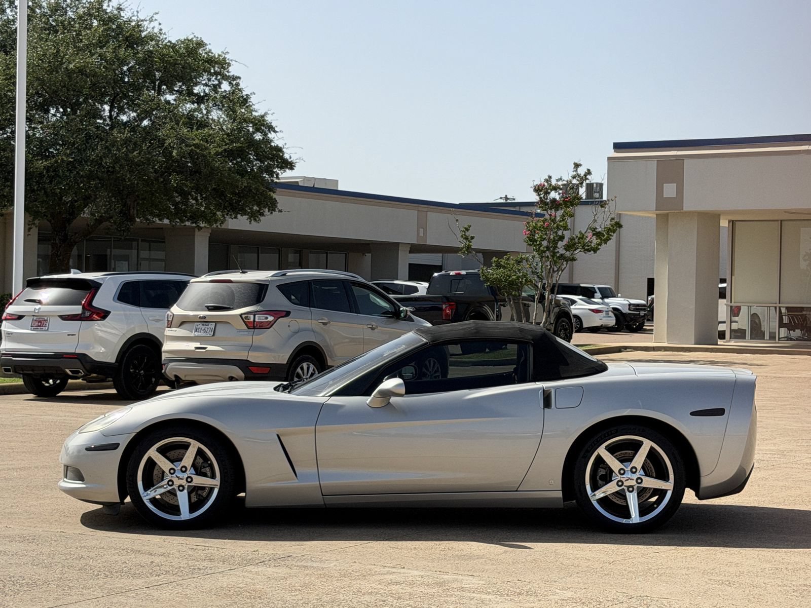 Used 2008 Chevrolet Corvette Convertible w/ Preferred Equipment Group RWD image 7