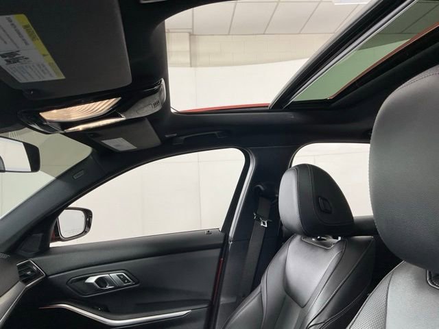 Certified 2022 BMW 330i xDrive Sedan w/ Premium Package 2 image 27