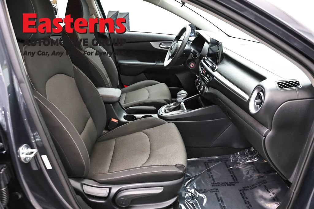 Used 2024 Kia Forte LXS FWD image 23