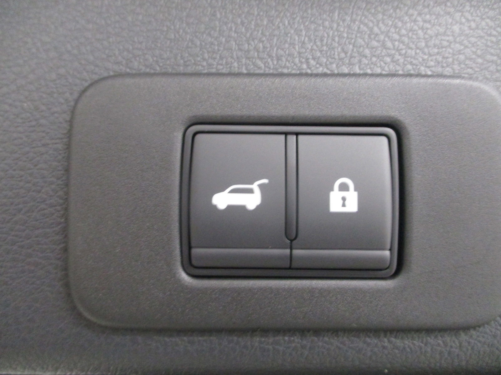 New 2025 Nissan Murano SL image 8