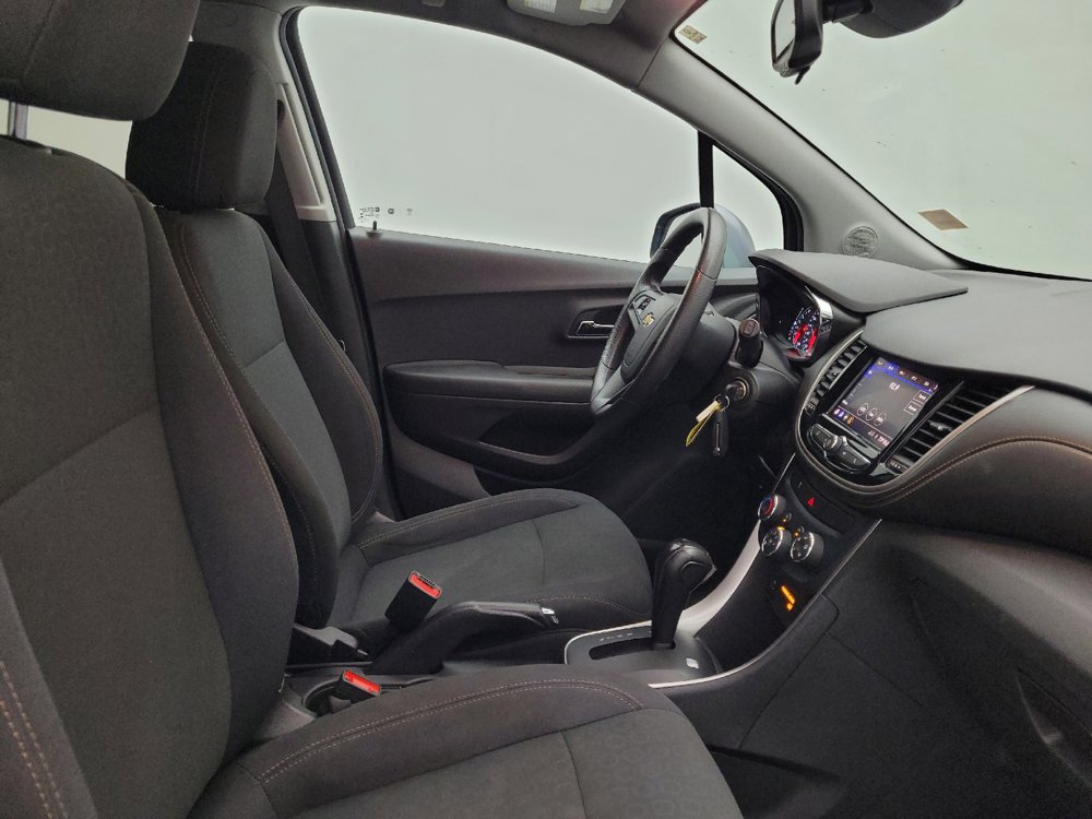 Used 2020 Chevrolet Trax LS w/ Tint and Cruise Package AWD/4WD image 21