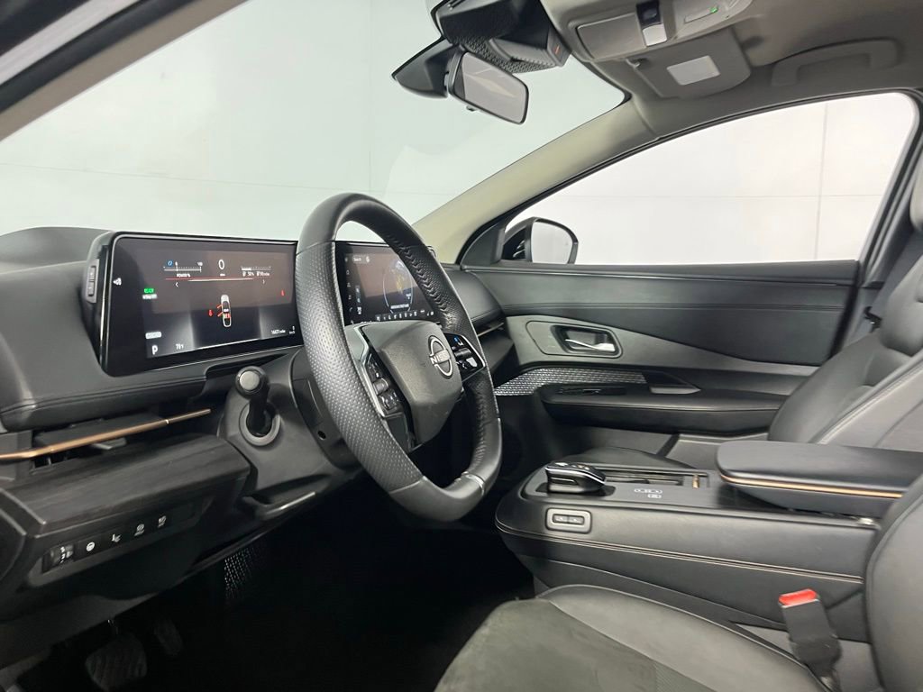 Used 2024 Nissan Ariya AWD image 21