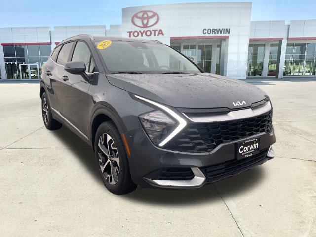 Used 2023 Kia Sportage EX AWD/4WD image 2