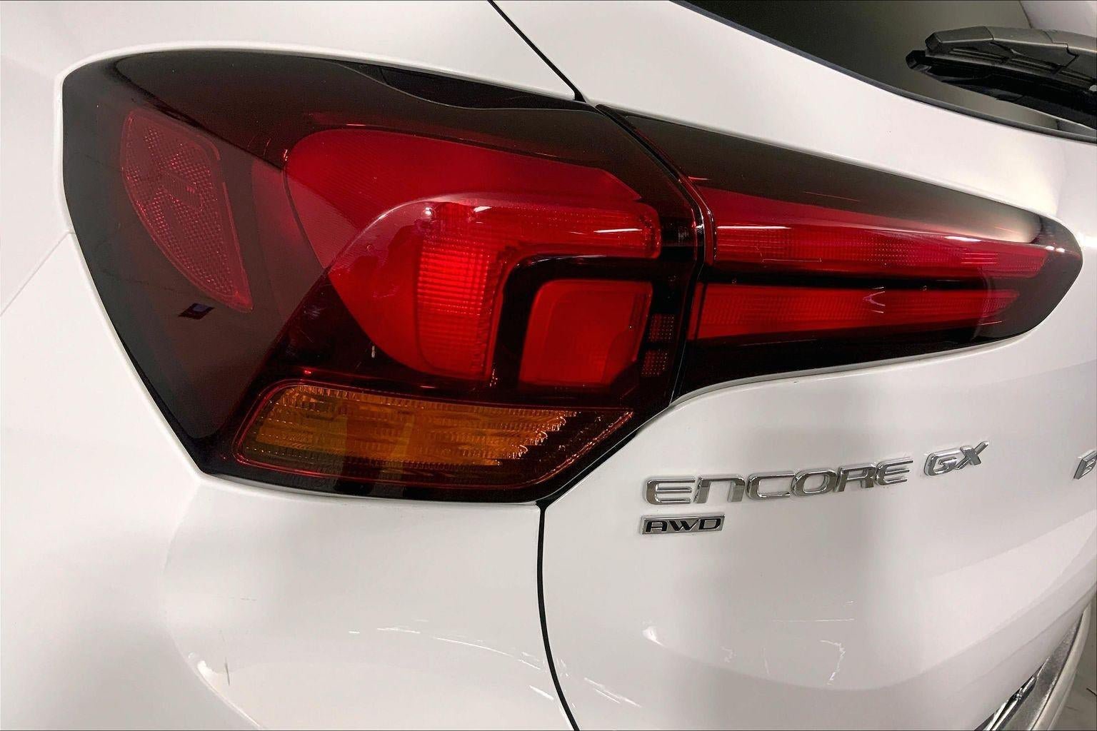 Used 2025 Buick Encore GX Preferred AWD/4WD image 28