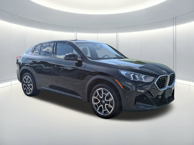 Used 2026 BMW X2 xDrive28i AWD/4WD image 7