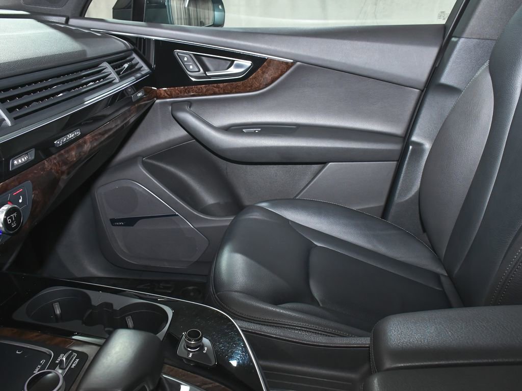 Used 2018 Audi Q7 3.0T Premium Plus AWD/4WD image 42