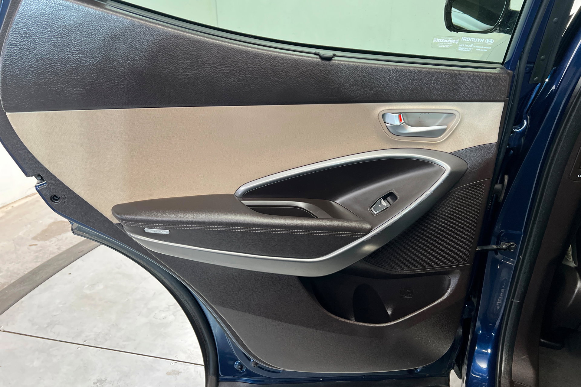 Used 2017 Hyundai Santa Fe Sport image 19