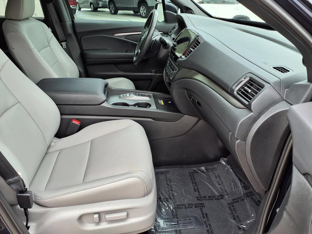 Used 2024 Honda Passport EX-L image 9