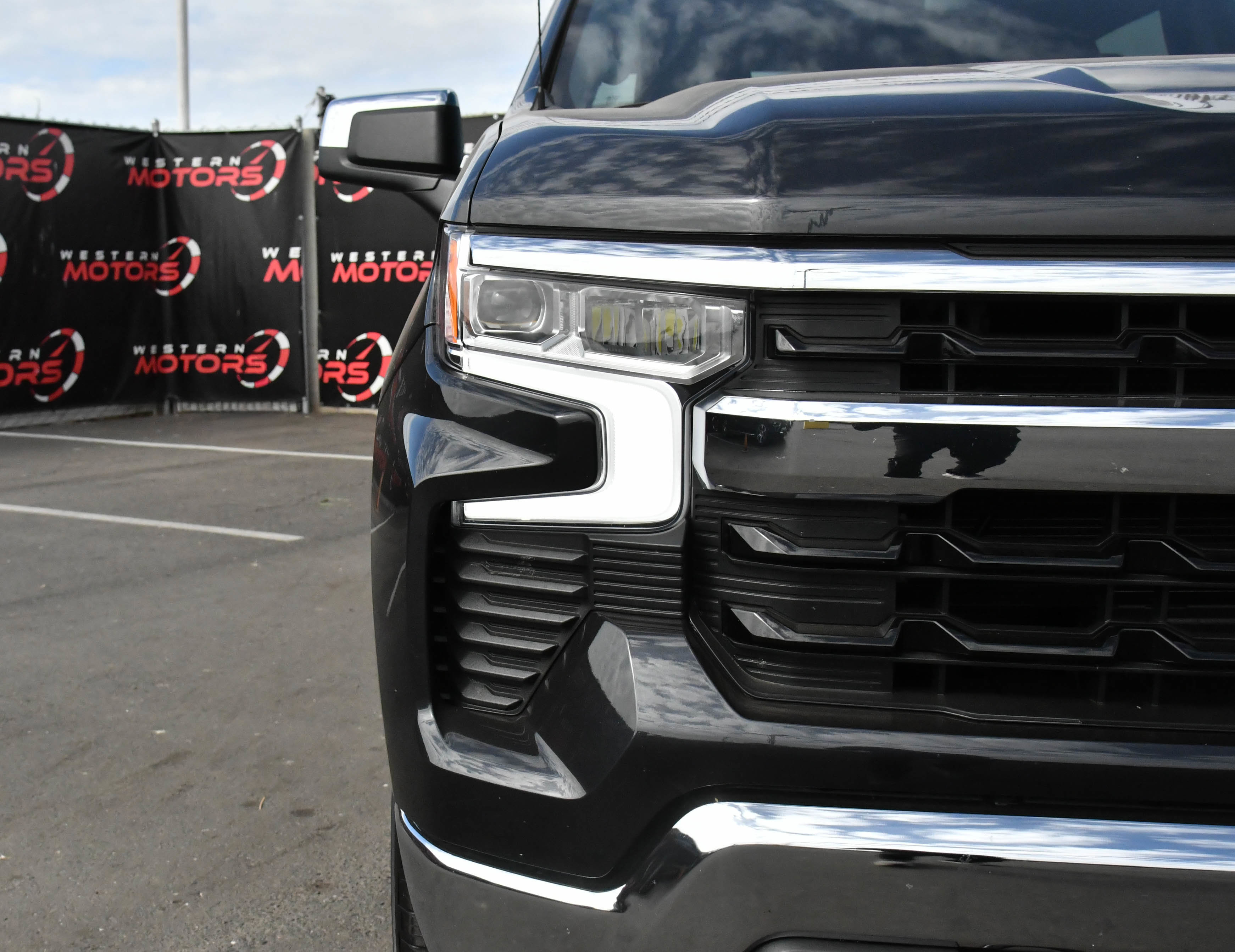 Used 2024 Chevrolet Silverado 1500 LT w/ Protection Package image 11