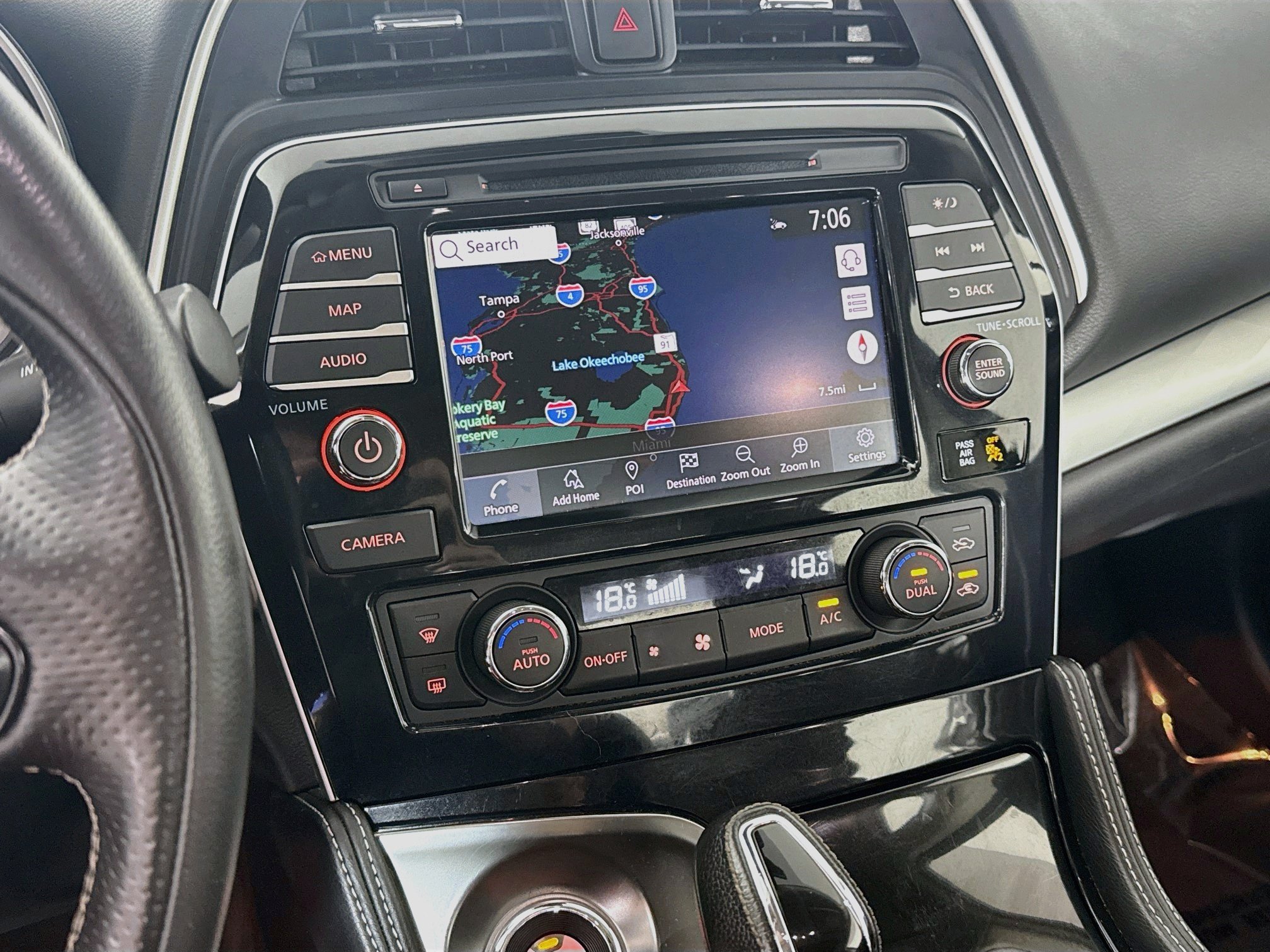 Used 2023 Nissan Maxima SL FWD image 18