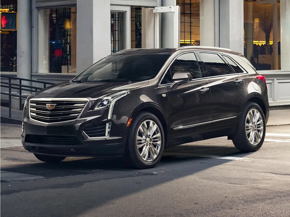 Used 2018 Cadillac XT5 Luxury w/ Driver Awareness Package FWD video 1
