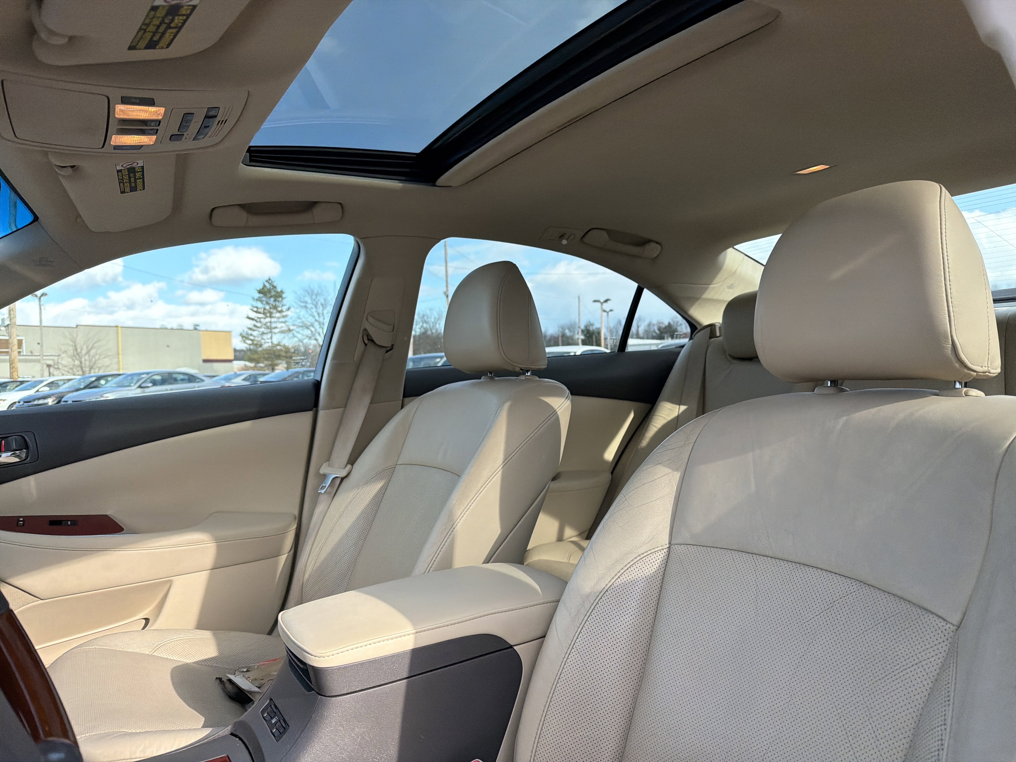 Used 2011 Lexus ES 350 image 25