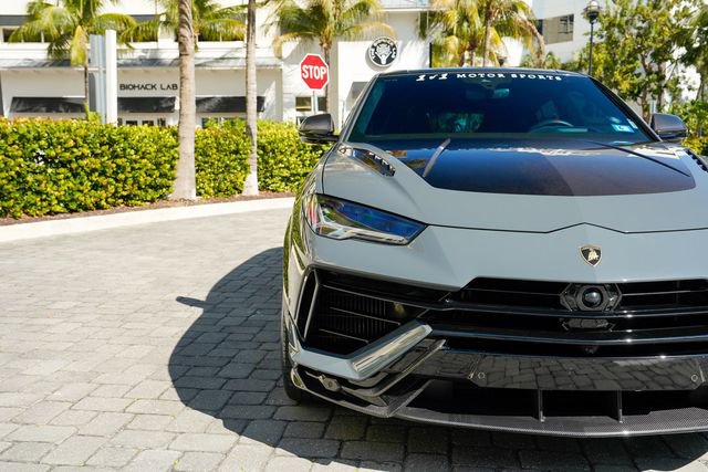 Used 2023 Lamborghini Urus Performante image 6