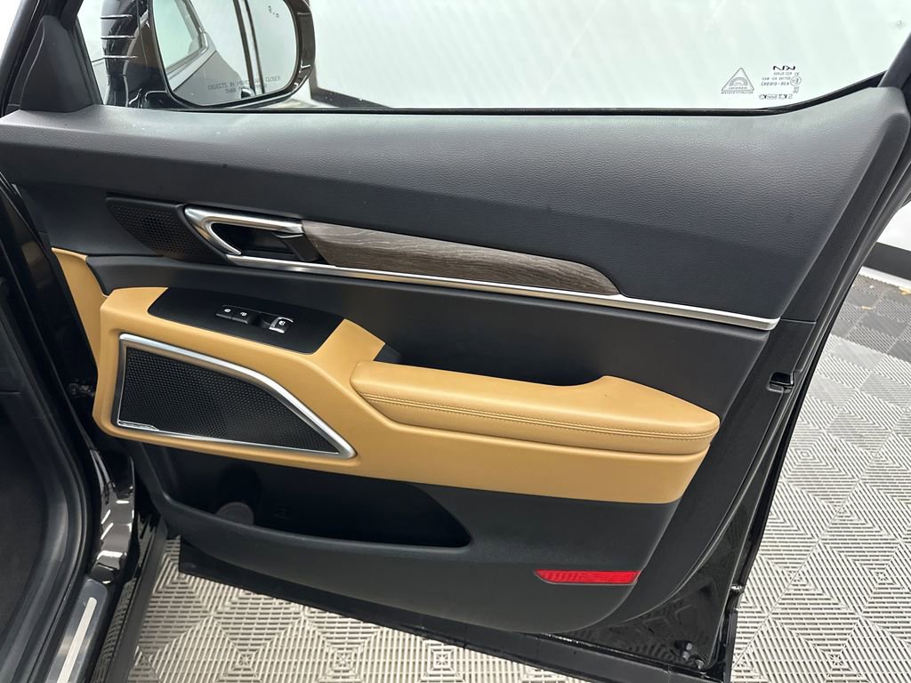 Used 2022 Kia Telluride SX w/ Towing Package image 16