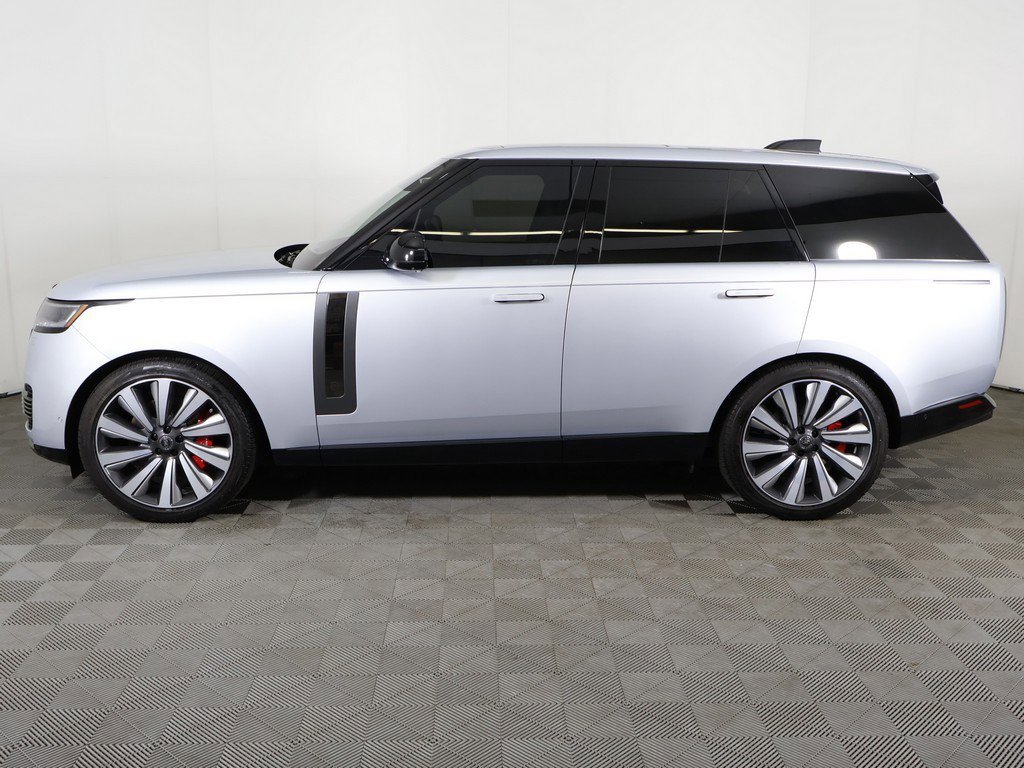 Used 2023 Land Rover Range Rover SV image 19
