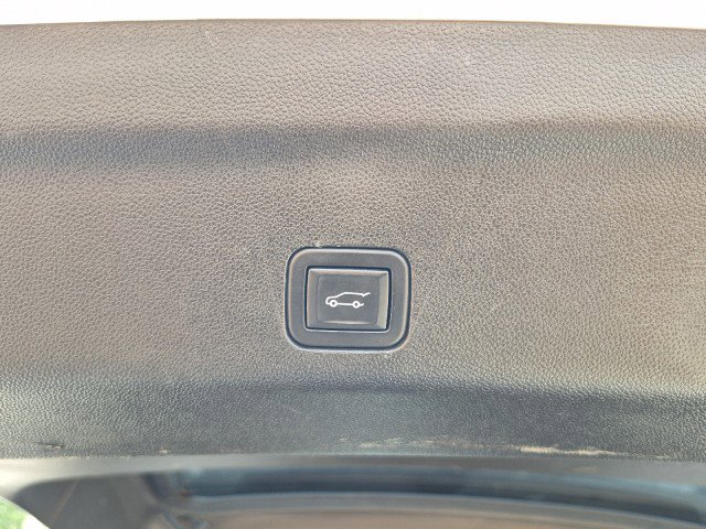 Used 2024 Chevrolet Tahoe LT image 33