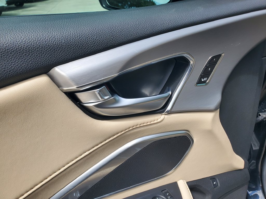 Used 2024 Acura RDX SH-AWD image 21