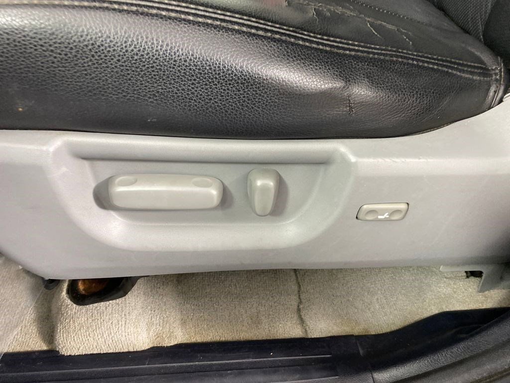 Used 2011 Toyota Tundra 2WD Double Cab image 8