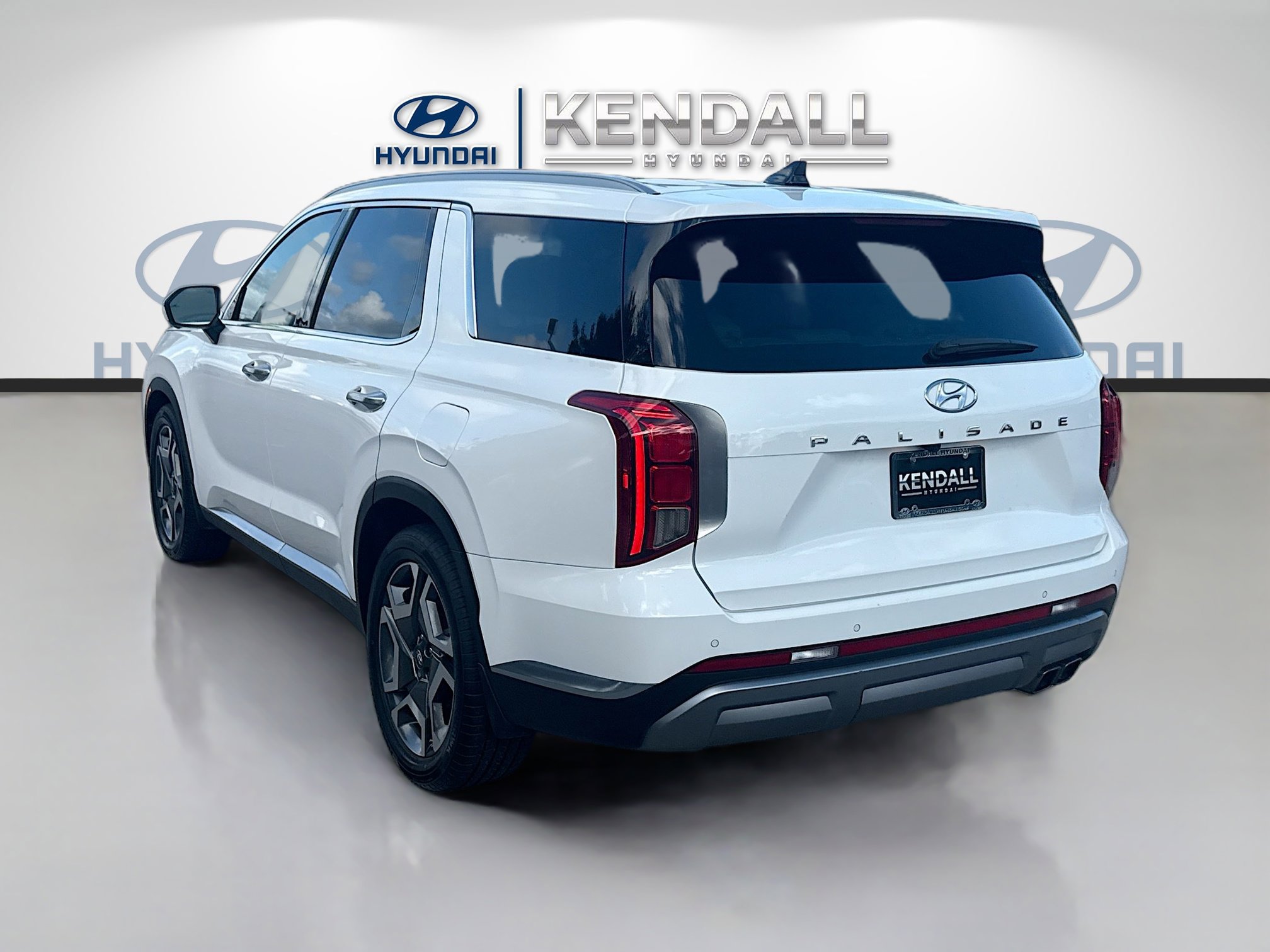 Used 2024 Hyundai Palisade Limited image 4