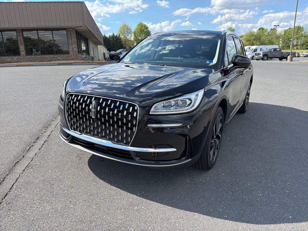 Certified 2023 Lincoln Corsair Reserve w/ Equipment Group 202A AWD/4WD image 1