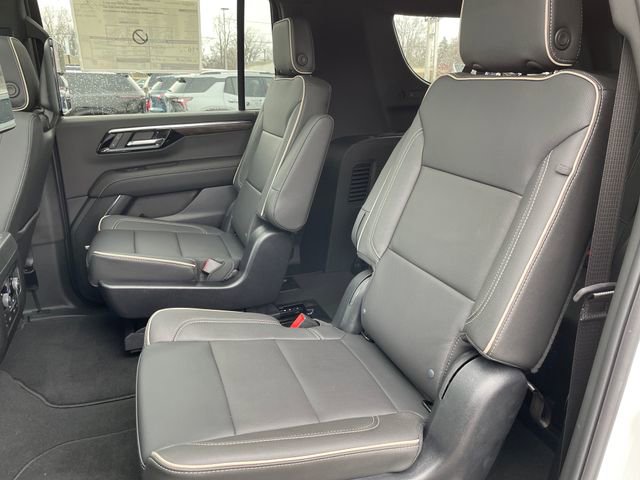 New 2025 Chevrolet Suburban Premier image 18