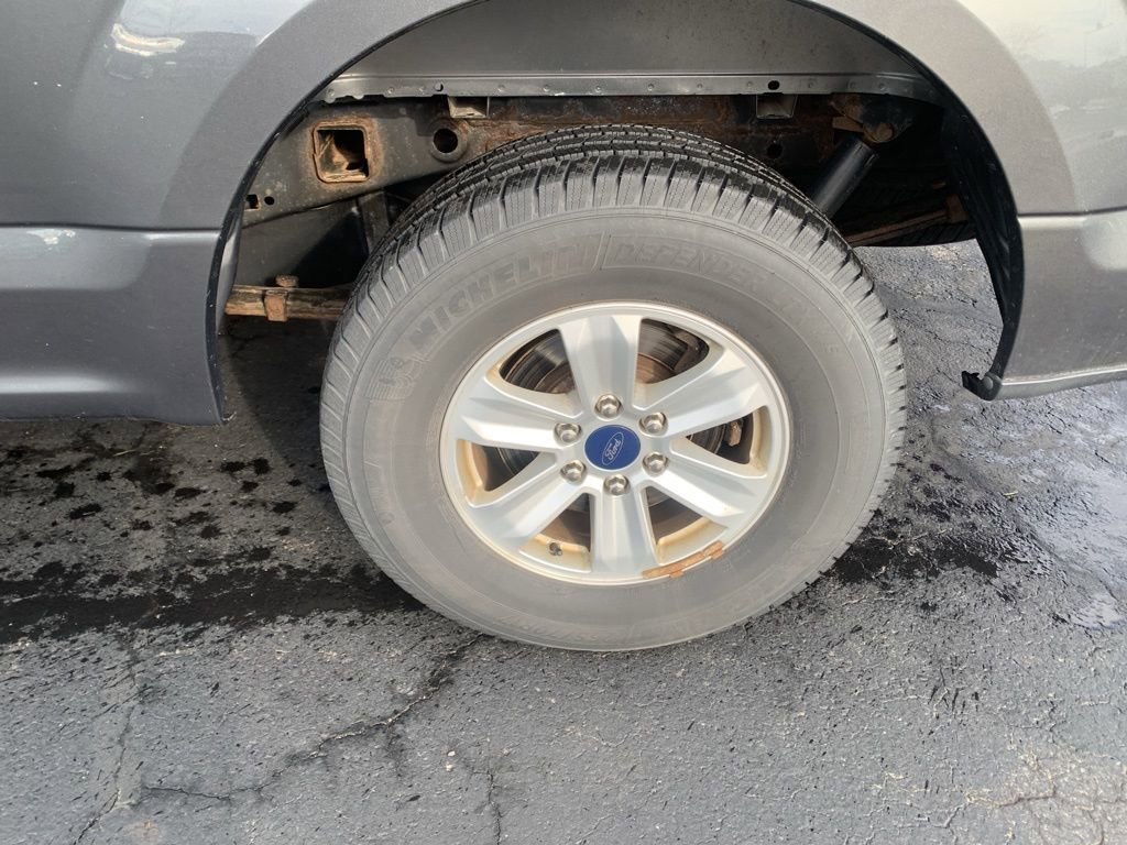 Used 2015 Ford F150 XL w/ Equipment Group 101A Mid image 11