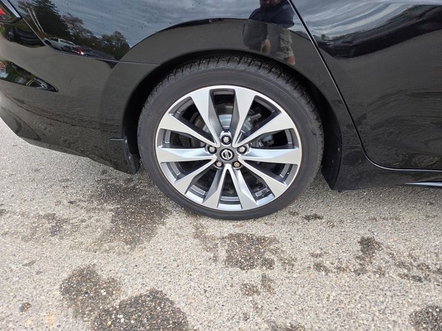 Used 2021 Nissan Maxima Platinum image 9