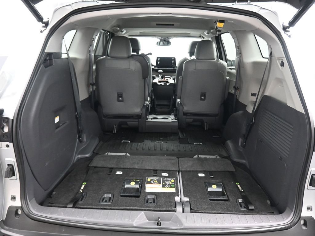 Used 2021 Toyota Sienna XLE w/ XLE Plus Package image 61