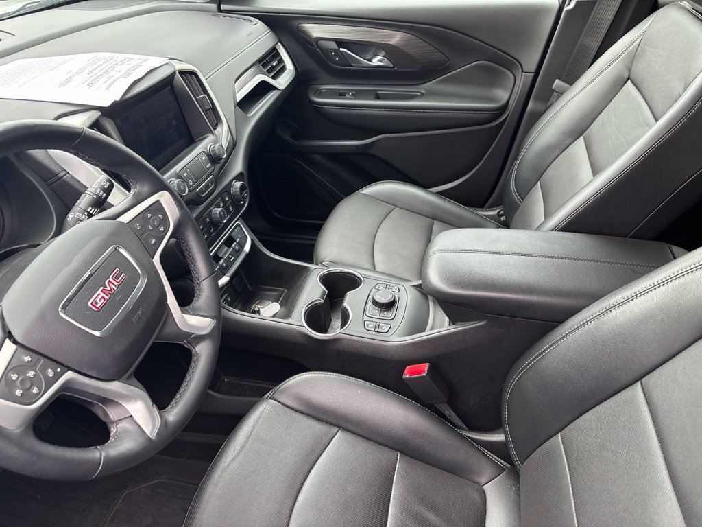 Used 2023 GMC Terrain SLT w/ LPO, Floor Liner Package AWD/4WD image 5