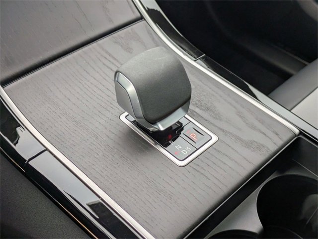 Used 2024 Land Rover Range Rover Velar Dynamic SE image 9