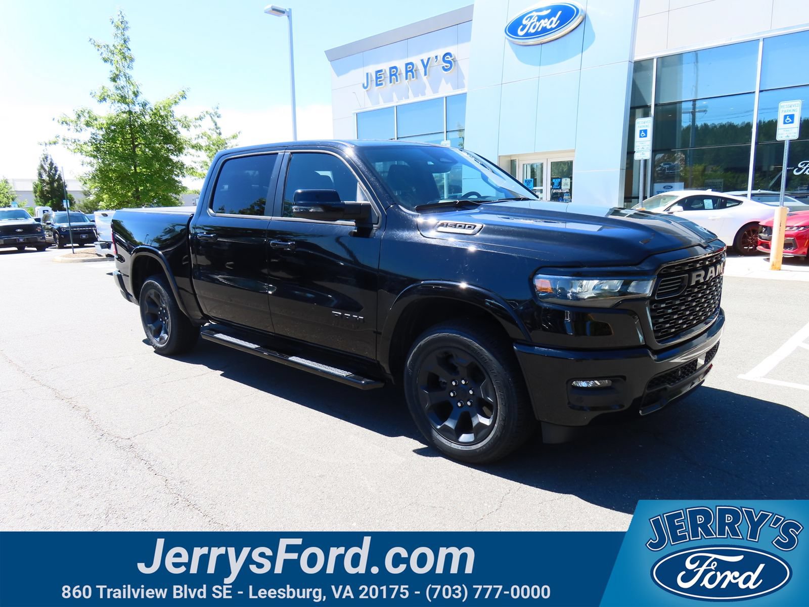 Used 2025 RAM 1500 Big Horn AWD/4WD image 1
