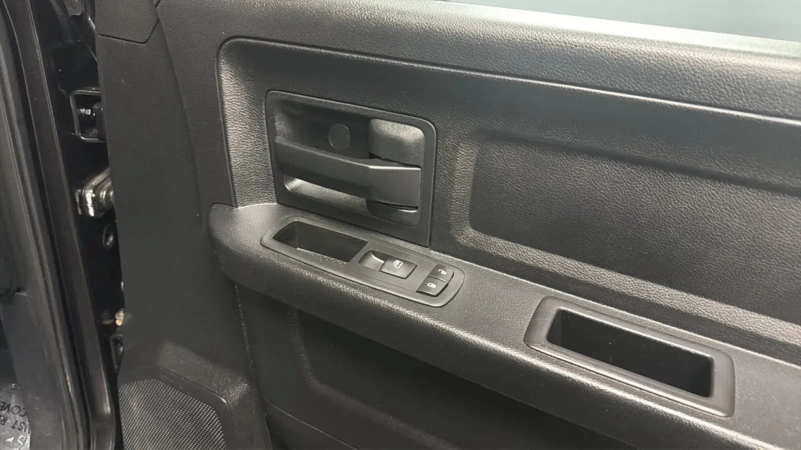 Used 2015 RAM 1500 Tradesman w/ Popular Equipment Group AWD/4WD image 16