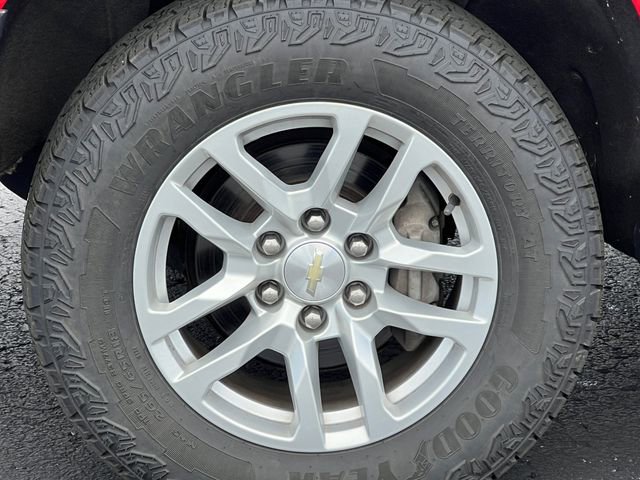 Used 2019 Chevrolet Silverado 1500 LT AWD/4WD image 6
