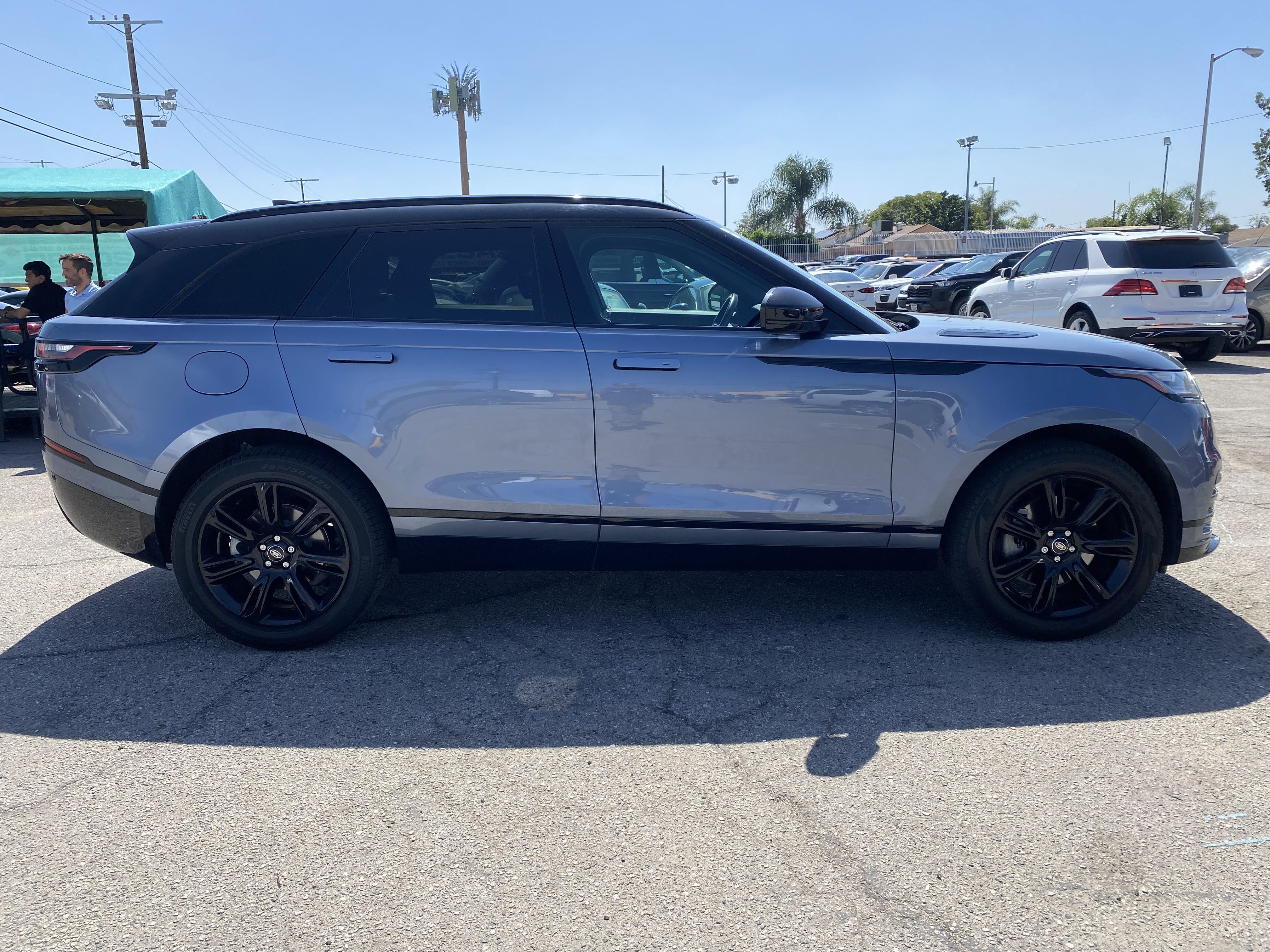 Used 2022 Land Rover Range Rover Velar R-Dynamic S AWD/4WD image 9