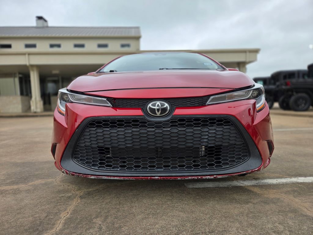 Used 2020 Toyota Corolla LE FWD image 2